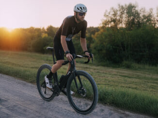 Il mondo gravel unisce esplorazione, fatica e paesaggi lontani dal traffico. Foto: Santini