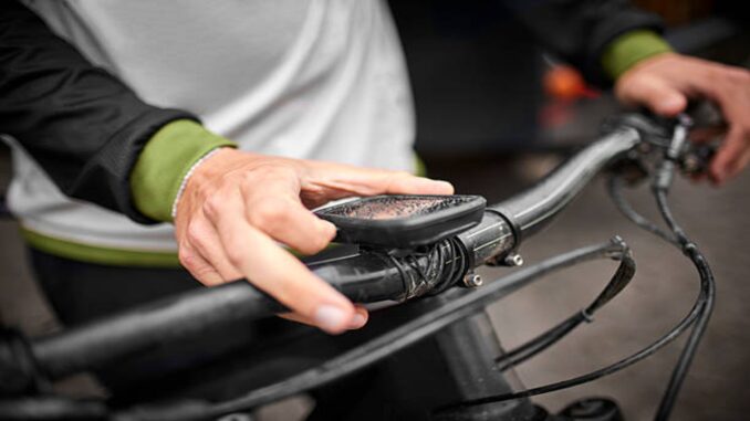 Ottieni il massimo dalla tua bicicletta con luci potenti, pompette smart e accessori antifurto di ultima generazione