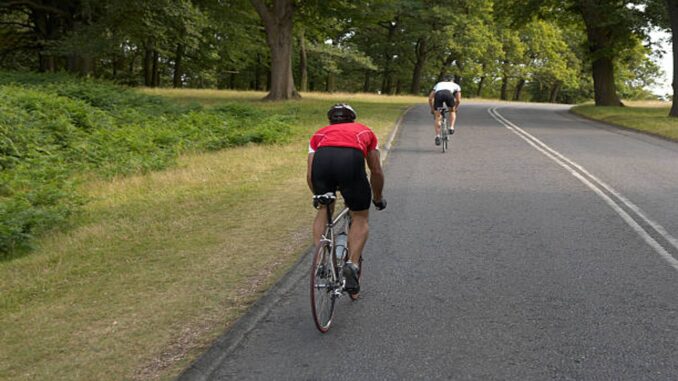 Come scegliere i pantaloncini perfetti per ogni distanza in bici