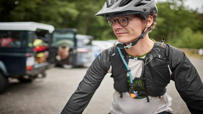 Attrezzatura smart e sicura per ciclisti appassionati nel 2025