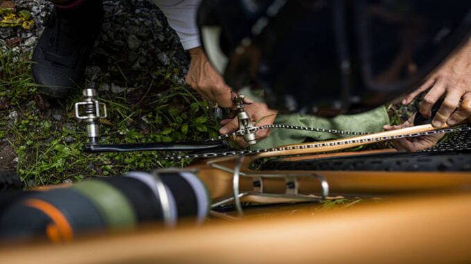 Le soluzioni complete per il servizio e la qualità delle tue biciclette: attrezzi, cavalletti e e-bike avanzate