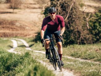 Abbigliamento da ciclista: scopri le novità per un'estate in sella