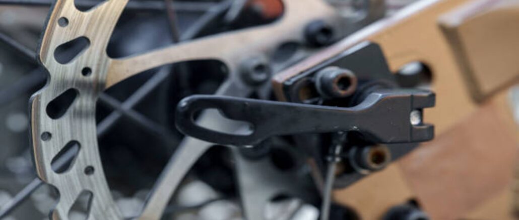 Ottieni la massima potenza frenante e controllo con i ricambi per mountain bike e il display LCD per e-bike