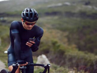 Ciclisti al top: le ultime innovazioni in abbigliamento tecnico e luci da corsa