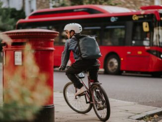 Come vestirsi e proteggersi durante le uscite in bici con i prodotti più innovativi