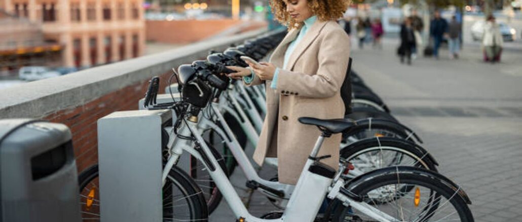Scopri il futuro del ciclismo: noleggio biciclette elettriche nel 2025
