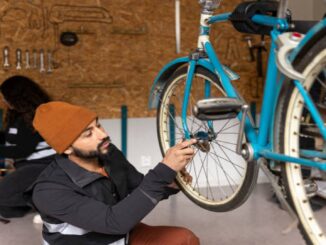 La guida definitiva alla riparazione e sicurezza in bicicletta nel 2025