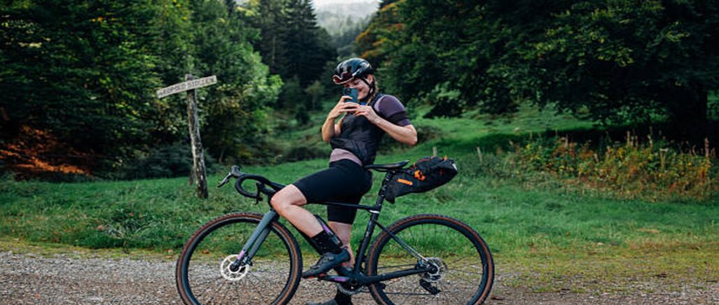 Innovazione e comfort in sella: le attrezzature più avanzate per ciclisti di oggi e domani
